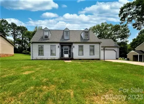 640 38th Ave NE, Hickory, NC 28601