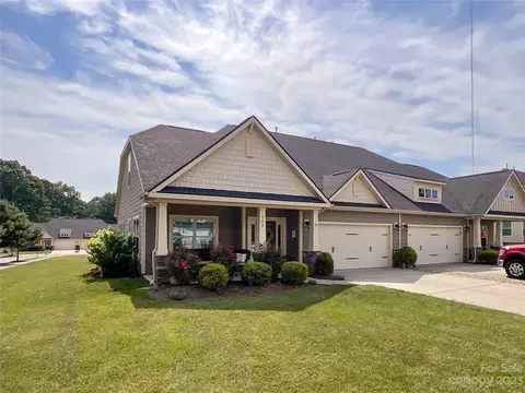103 Damsire Ct, Mooresville, NC 28115