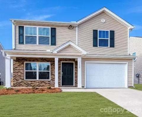 4610 Opus Ln, Charlotte, NC 28214