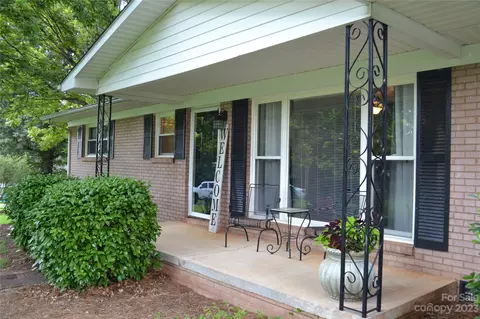 102 Forest Dr, Locust, NC 28097 photo 3