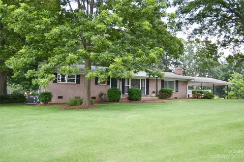 102 Forest Dr, Locust, NC 28097 photo 2
