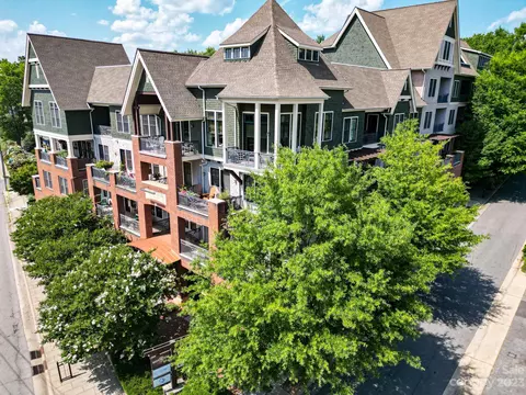 190 Broadway St #303, Asheville, NC 28801