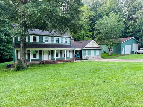 84 Lakeview Dr, Marion, NC 28752