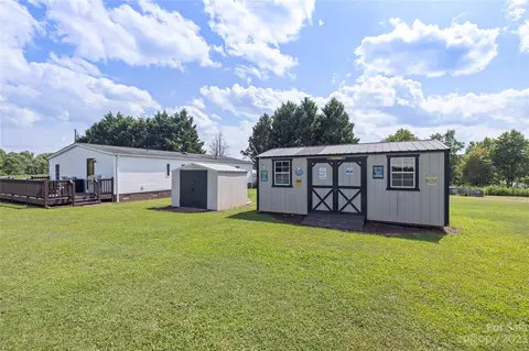 7446 Henry Rd, Vale, NC 28168 photo 23