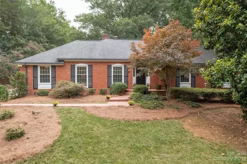 4301 Deepwood Dr, Charlotte, NC 28226