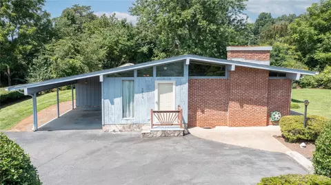 1200 Rambling Acres Cir, Lenoir, NC 28645