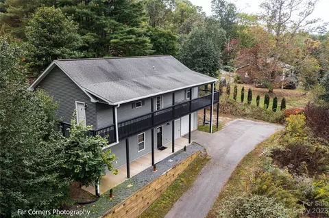 733 Garren Creek Rd, Fairview, NC 28730