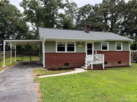 1311 Washington Ln, Kannapolis, NC 28083