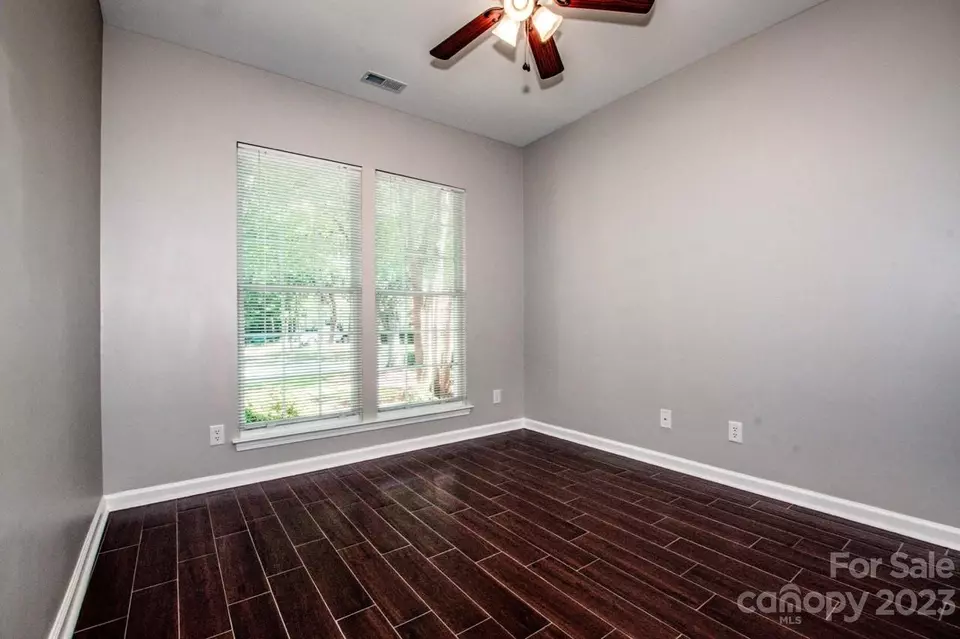  4317 Beauvista Dr, Charlotte, NC 28269 photo 19