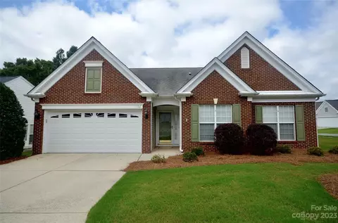 9702 Kestral Ridge Dr, Charlotte, NC 28269