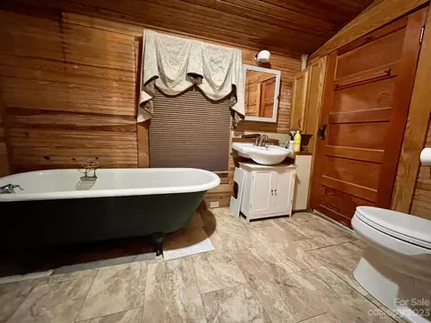 761 Reasonover Rd, Cedar Mountain, NC 28718 photo 11