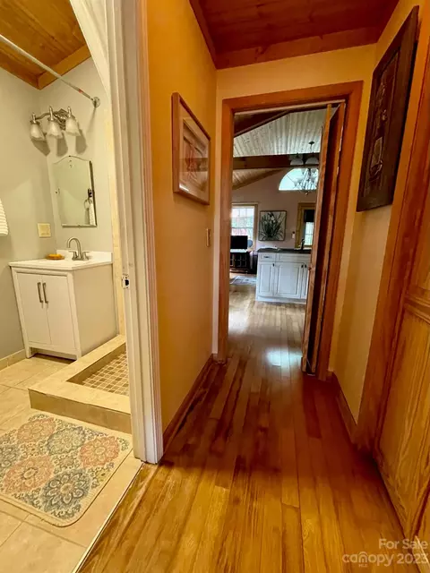 761 Reasonover Rd, Cedar Mountain, NC 28718 photo 21