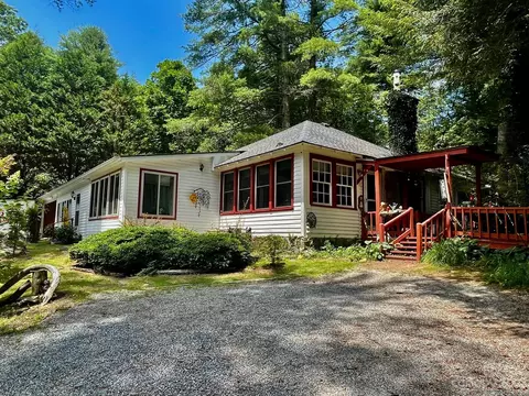 761 Reasonover Rd, Cedar Mountain, NC 28718