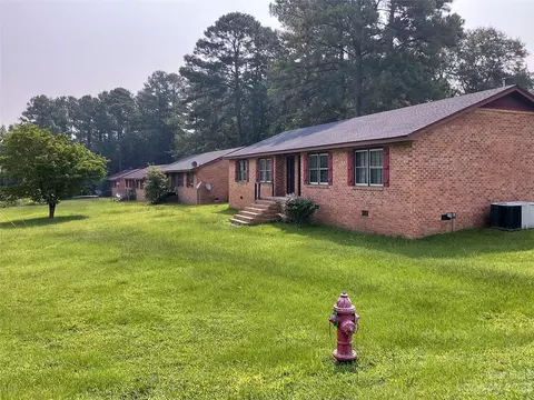 435 Old Cheraw Rd, Rockingham, NC 28379
