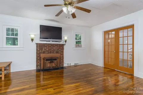 404 Huffman St, Morganton, NC 28655 photo 9