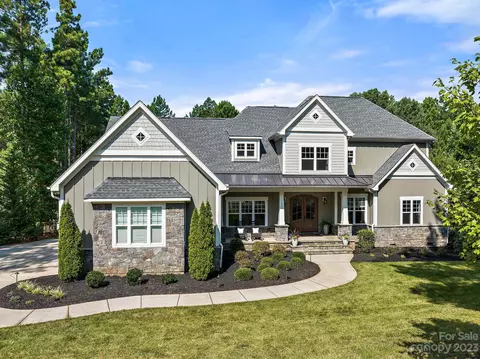 142 Emerald Creek Dr, Troutman, NC 28166