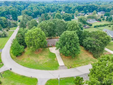 3075 Stoneybrook Dr, Fort Mill, SC 29708