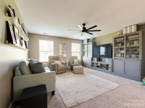 577 Red Wolf Ln, Clover, SC 29710 photo 22