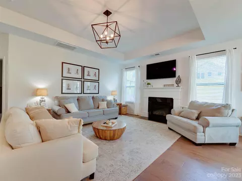 577 Red Wolf Ln, Clover, SC 29710 photo 17
