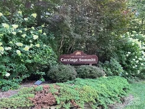 Carriage Summit Way, Hendersonville, NC 28791