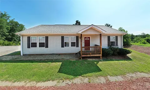 46 Indian Paintbrush Ln, Alexander, NC 28701