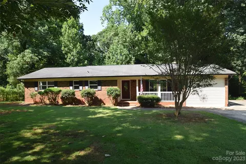 8429 Fieldwood Rd, Mint Hill, NC 28227