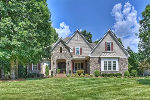 1027 Wessington Manor Ln, Fort Mill, SC 29715