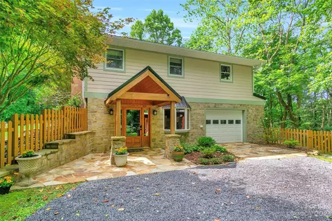 59 Shady Ridge Ln, Asheville, NC 28805