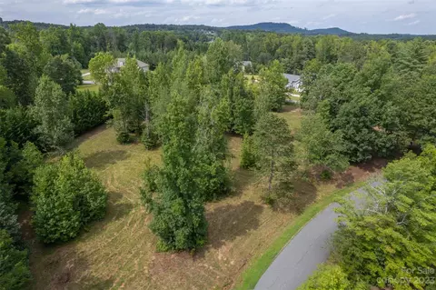 Red Fox Circle, Tryon, NC 28782