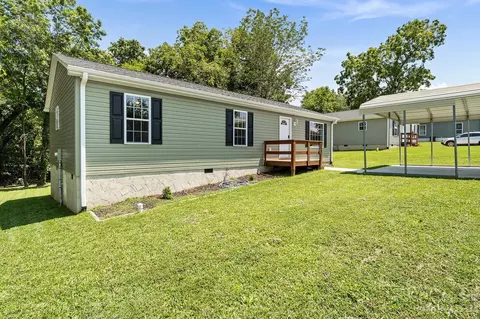 110 Hill St, Morganton, NC 28655