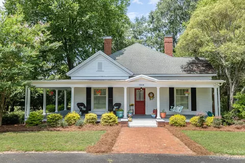 1908 Cox Rd, Weddington, NC 28104