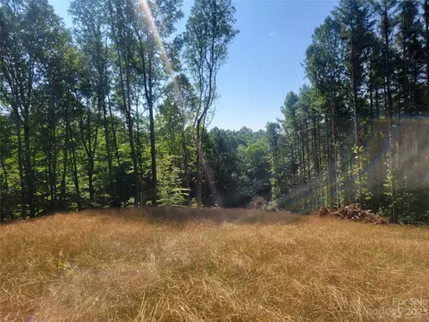 22 Thorncrest Dr #22, Burnsville, NC 28714