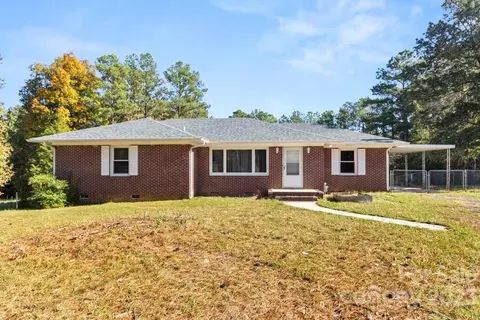 886 Mountain Lakes 18 Rd #18, Chester, SC 29706