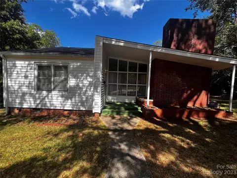 410 Clinton Ave, Lancaster, SC 29720