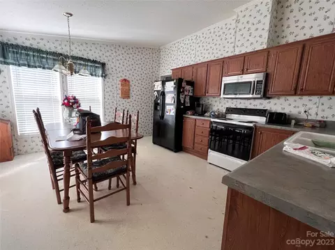174 Daisy Ln, Bostic, NC 28018 photo 10