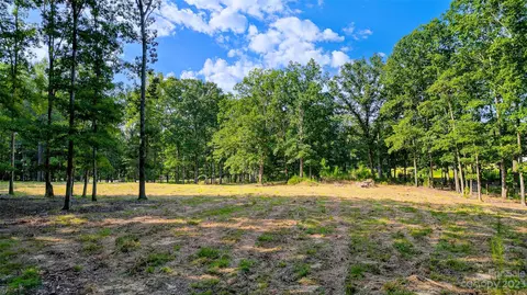 1124 Cuthbertson Rd, Waxhaw, NC 28173