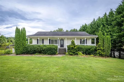 521 Hopewell Rd, Morganton, NC 28655