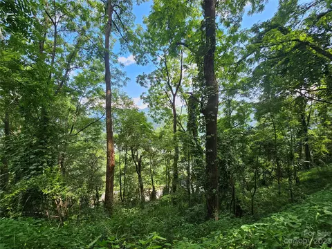 21 Cub Trail, Maggie Valley, NC 28751