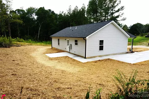 305 Dixie Dr, Kannapolis, NC 28083 photo 4