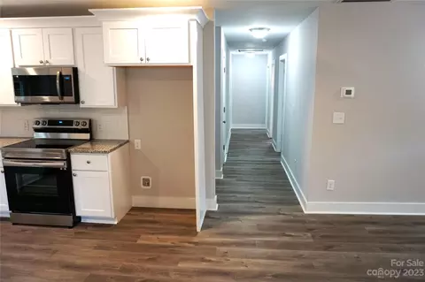 305 Dixie Dr, Kannapolis, NC 28083 photo 8