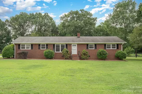 12408 Oakhaven Dr, Charlotte, NC 28273