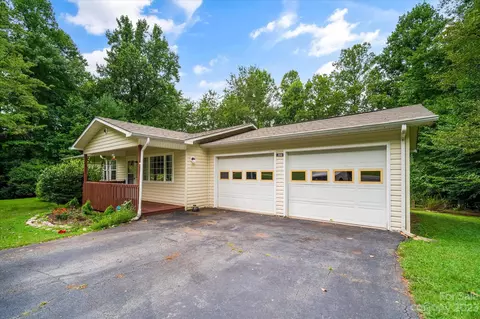 288 Springdale Dr, Marion, NC 28752
