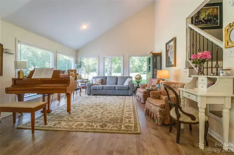 907 Snow Dr, Lancaster, SC 29720 photo 5
