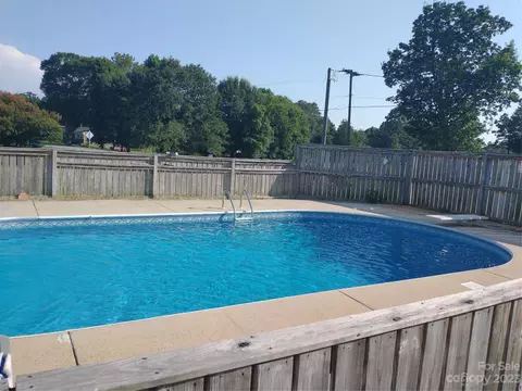 111 Alexis High Shoals Rd, Alexis, NC 28006
