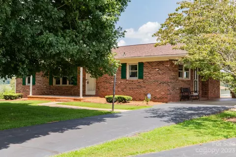 2546 Pleasant Ridge Rd, State Road, NC 28676
