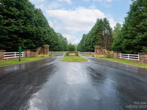 78 Cove Ln, Mill Spring, NC 28756 photo 4
