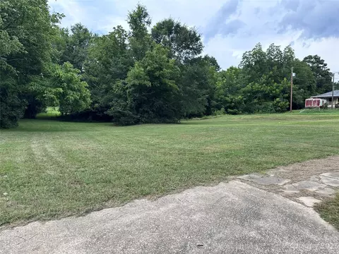 00 Elm St, Lancaster, SC 29720 photo 2