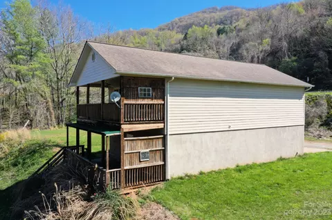 99 Bayside Dr, Sylva, NC 28779 photo 9