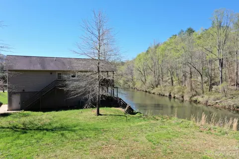 99 Bayside Dr, Sylva, NC 28779 photo 6