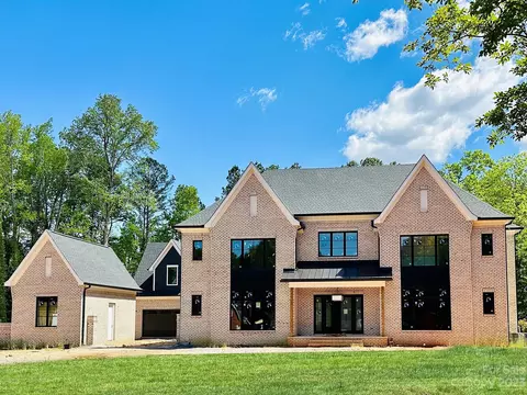 4335 Columbine Cir, Charlotte, NC 28211